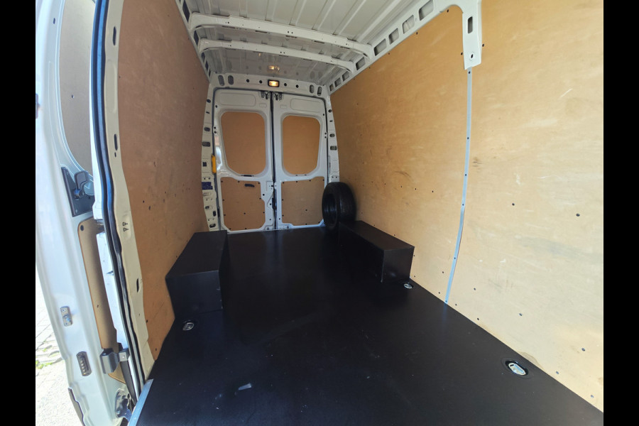 Iveco Daily 35S14V 2.3 352L H2 - 140 Pk - Euro 6 - Airco - Cruise Control