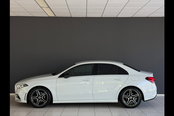 Mercedes-Benz A-Klasse 200 163pk AMG Night Dealer Onderhouden