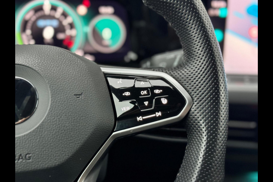 Volkswagen Golf 1.4 eHybrid GTE HuD/Pano/Matrix/Dodehoek