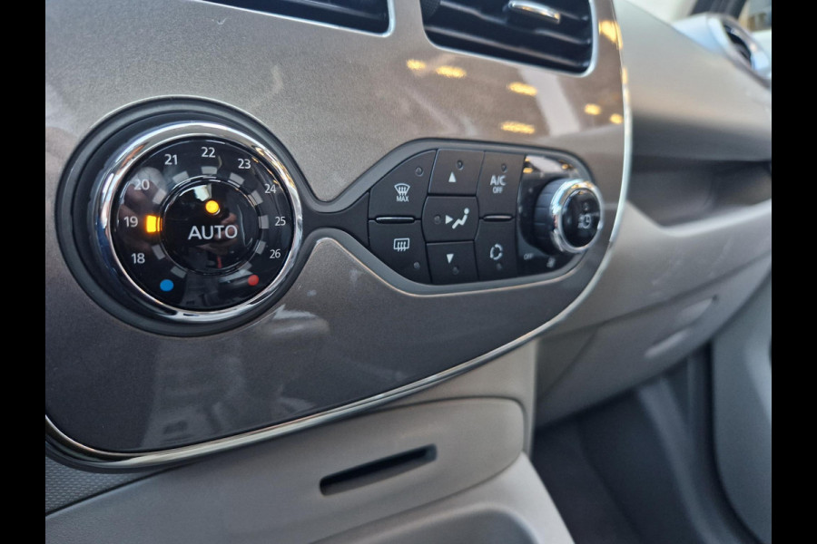 Renault ZOE Q90 Bose Quickcharge 41 kWh | DAB | Camera | Navi | Clima | Licht- en Regensensor |