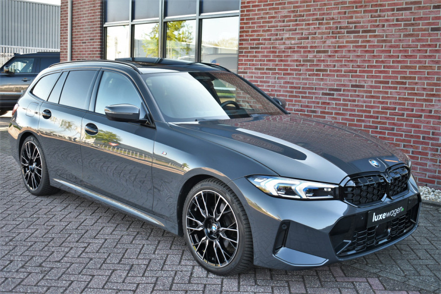 BMW 3 Serie Touring 320d M-Sport Pano ACC El-zetels Dravit Adp-onderstel Adp-LED