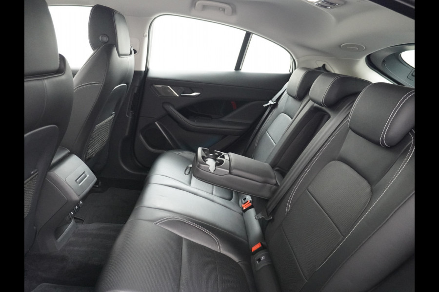 Jaguar I-PACE EV400 SE 90kWh 4WD Leer Adaptieve Cruise Control 20" Meridan®-Audio Apple Carplay Android Auto DAB PDC Keyless entry/start LED LmvBluetooth WiFi Verkeersbord detectie Uitparkeer waarschuwing Business Edition 400PK 696NM Koppel