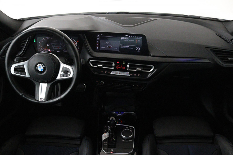BMW 2 Serie Gran Coupé 218i Business Edition (PANORAMADAK, PARKEERSENSOREN, CAMERA, CRUISE CONTROL, NAVIGATIE, DEALER ONDERHOUDEN)