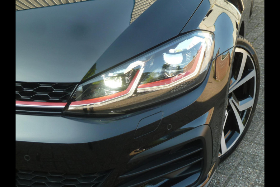 Volkswagen Golf 2.0 TSI GTI Performance|Panodak|Aaptive-Cruise|Standkachel|Keyless-Entry/Go|Volledige-Onderhoudshistorie