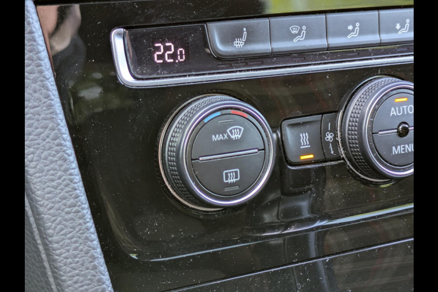 Volkswagen Golf 2.0 TSI GTI Performance|Panodak|Aaptive-Cruise|Standkachel|Keyless-Entry/Go|Volledige-Onderhoudshistorie
