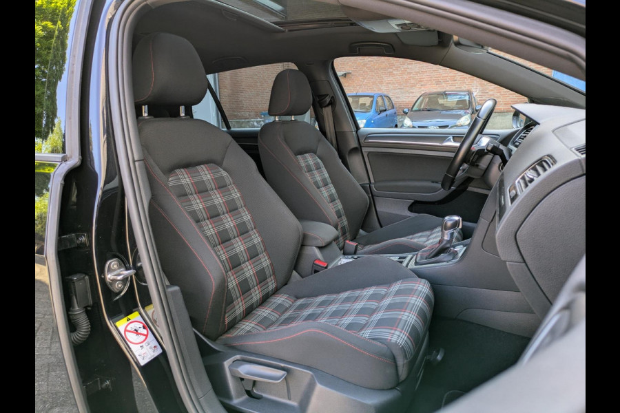 Volkswagen Golf 2.0 TSI GTI Performance|Panodak|Aaptive-Cruise|Standkachel|Keyless-Entry/Go|Volledige-Onderhoudshistorie