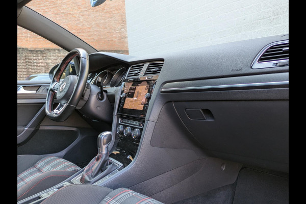 Volkswagen Golf 2.0 TSI GTI Performance|Panodak|Aaptive-Cruise|Standkachel|Keyless-Entry/Go|Volledige-Onderhoudshistorie