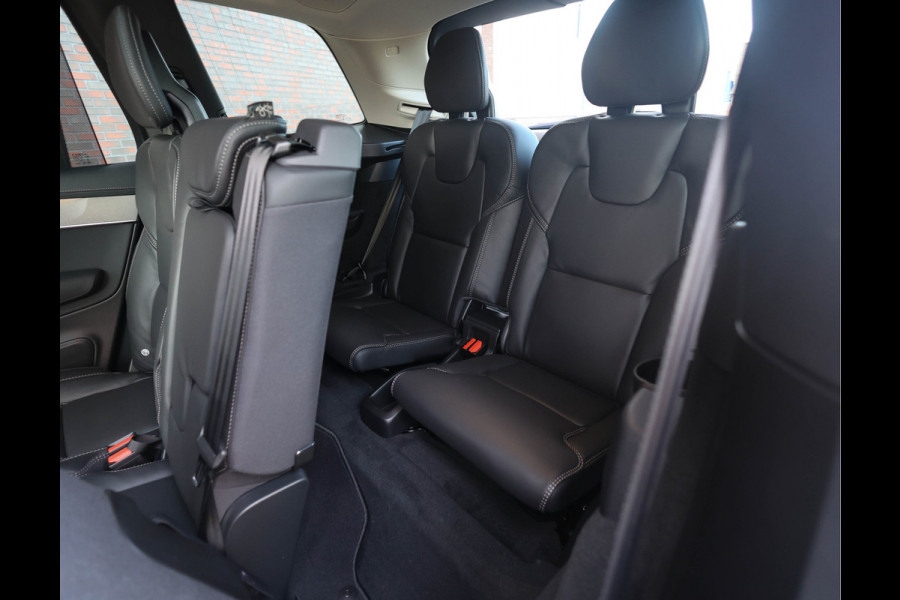 Volvo XC90 T8 AWD Ultra Dark *Pano*Trekhaak*Luchtvering*Massage*