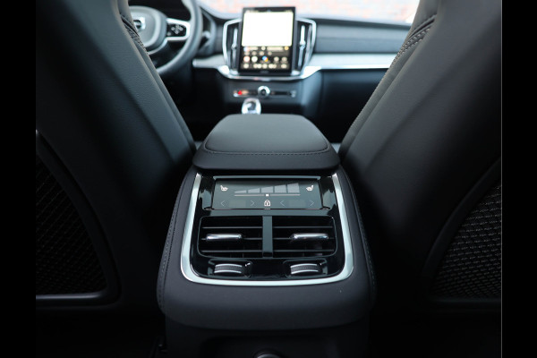 Volvo XC90 T8 AWD Ultra Dark *Pano*Trekhaak*Luchtvering*Massage*