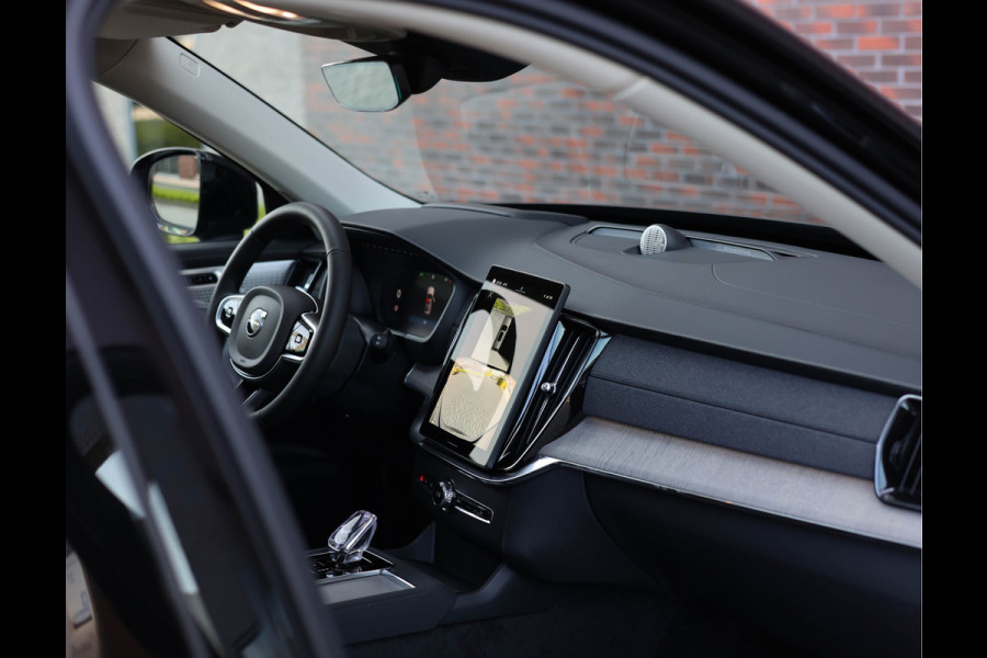 Volvo XC90 T8 AWD Ultra Dark *Pano*Trekhaak*Luchtvering*Massage*