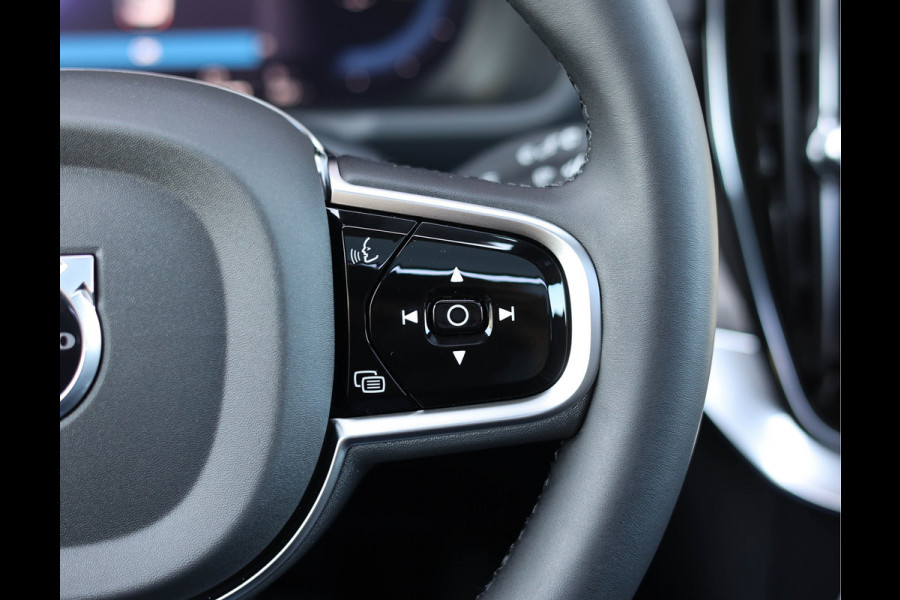 Volvo XC90 T8 AWD Ultra Dark *Pano*Trekhaak*Luchtvering*Massage*
