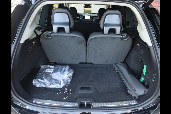 Volvo XC90 T8 AWD Ultra Dark *Pano*Trekhaak*Luchtvering*Massage*