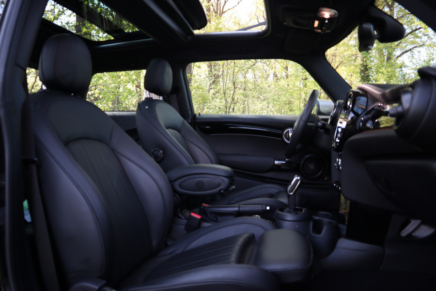 MINI Mini 1.5 Cooper Camden Plus Edition | Panoramadak | Aut. |