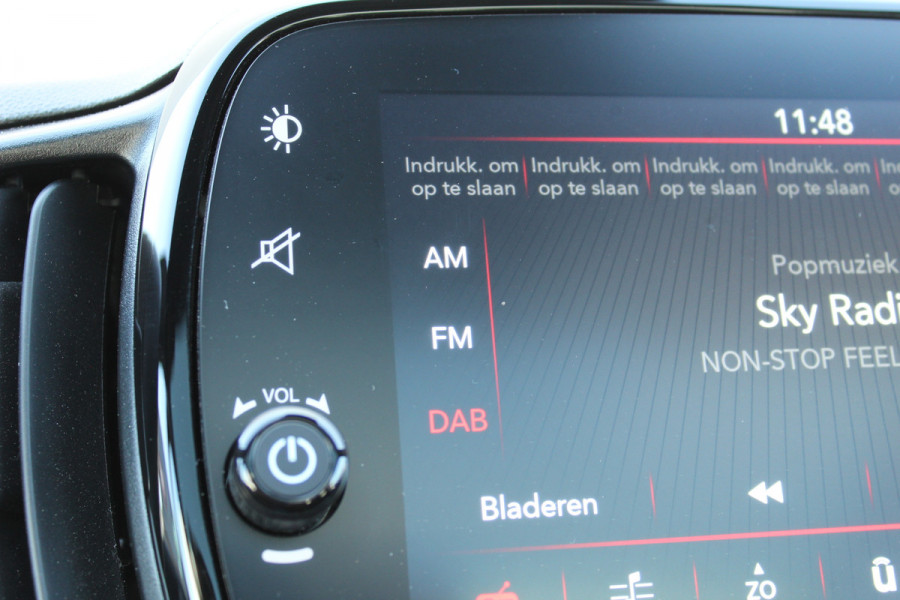 Fiat 500 1.0 Hybrid Dolcevita | Panoramadak | Navigatie | Cruise Control