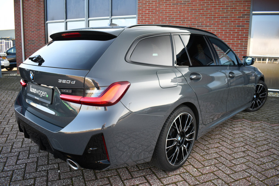 BMW 3 Serie Touring 320d M-Sport Pano ACC El-zetels Dravit Adp-onderstel Adp-LED