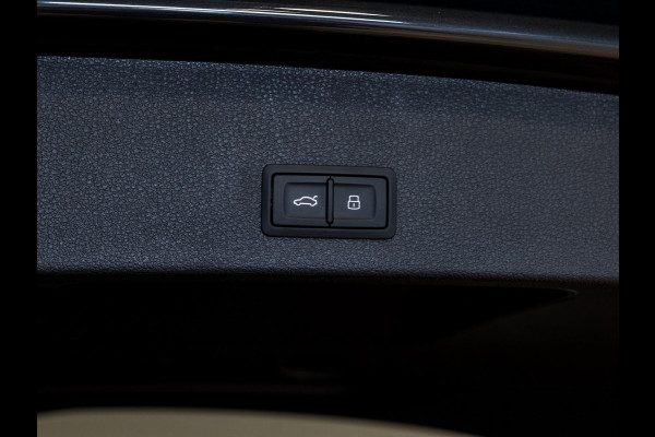 Audi Q2 35 TFSI Advanced edition / 150pk / Achteruitrij camera / Adaptieve cruise control / Stoelverwarming /