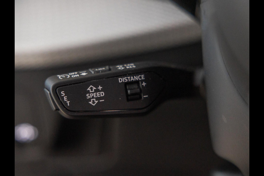 Audi Q2 35 TFSI Advanced edition / 150pk / Achteruitrij camera / Adaptieve cruise control / Stoelverwarming /