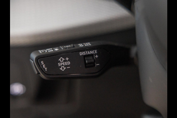 Audi Q2 35 TFSI Advanced edition / 150pk / Achteruitrij camera / Adaptieve cruise control / Stoelverwarming /