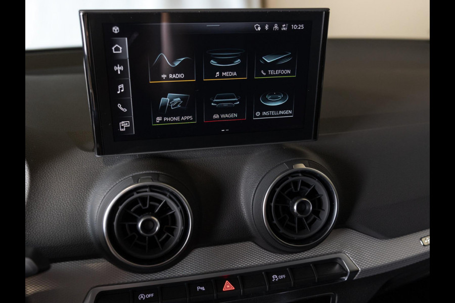 Audi Q2 35 TFSI Advanced edition / 150pk / Achteruitrij camera / Adaptieve cruise control / Stoelverwarming /