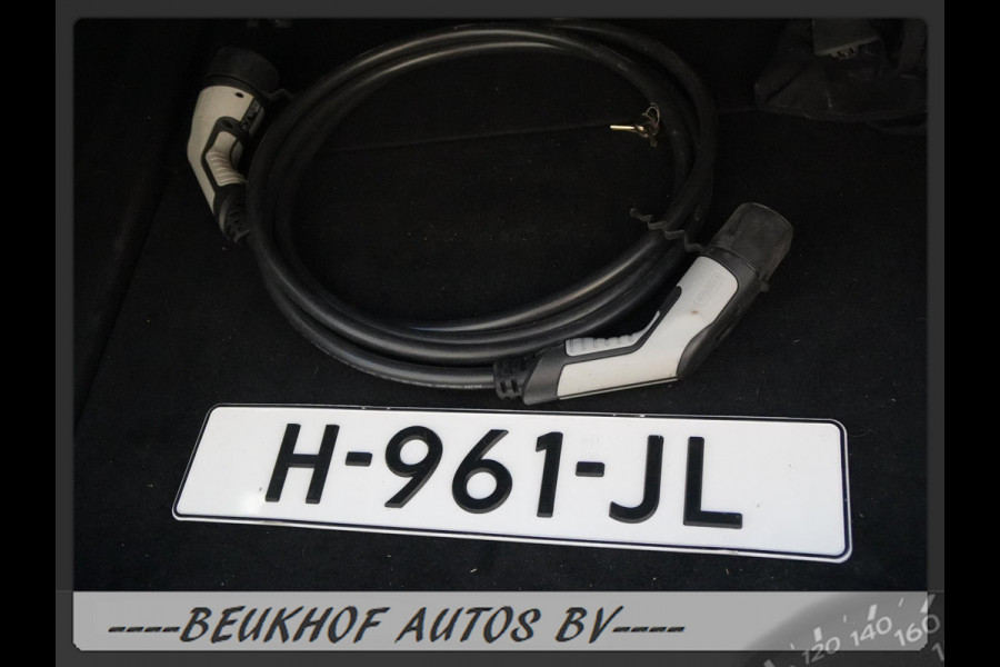 Tesla Model 3 Long Range AWD 75 kWh 2020 Pano Trekhaak Cam