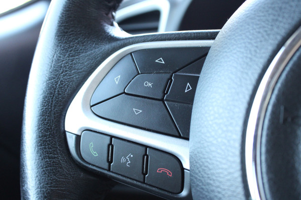 Jeep Renegade 1.4 MultiAir Limited Automaat | 17 " velgen