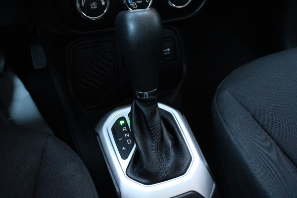 Jeep Renegade 1.4 MultiAir Limited Automaat | 17 " velgen