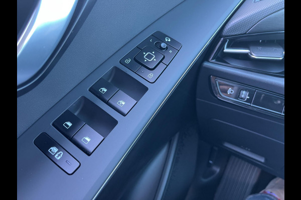 Kia Niro EV Edition Advanced 64.8 kWh Gratis Laadpaal | Automaat | Stoel & Stuurverwarming | Camera | Cruise | Apple Carplay & Android Auto |