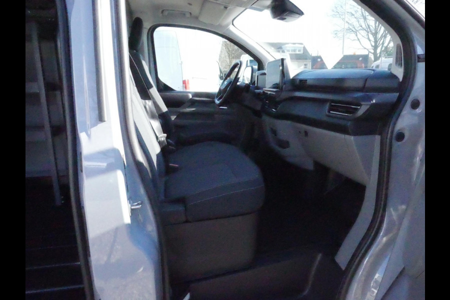 Ford Transit Custom 2.0 TDCI 170PK, L2H1, Limited, Airco, Automaat