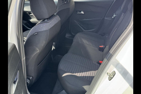 Peugeot 208 1.2 PureTech OUTLAW Edition - Apple CarPlay / Navigatie I Airco I LED I PDC I 68.000 KM -Dealer onderhouden