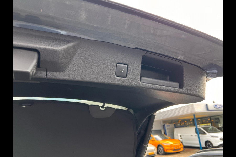 Ford Kuga 2.5 PHEV ST-Line X | Winter pakket