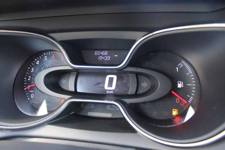 Renault Captur 0.9 TCe Limited | Trekhaak | Cruise control | Navigatie