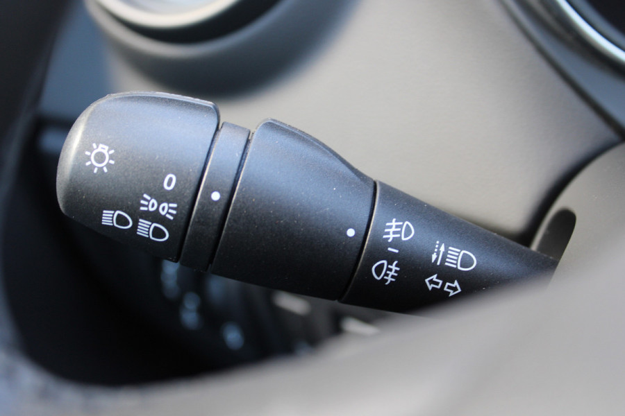 Renault Captur 0.9 TCe Limited | Trekhaak | Cruise control | Navigatie