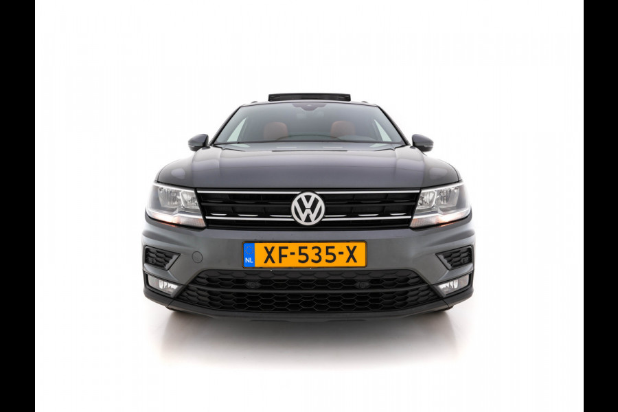 Volkswagen Tiguan 2.0 TDI Comfortline Aut. *PANO | LED-LIGHTS | ADAPTIVE-CRUISE | COMFORT-SEATS | PARKPILOT | ECC | AMBIENT-LIGHT | HEATED-SEATS | PDC | 17''ALU*
