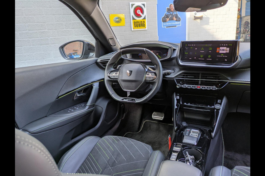 Peugeot 2008 1.2 PureTech 130 GT|Panodak|Elektr.Stoel|Adaptive-Cruise|Massage|Blindspot|Trekhaak