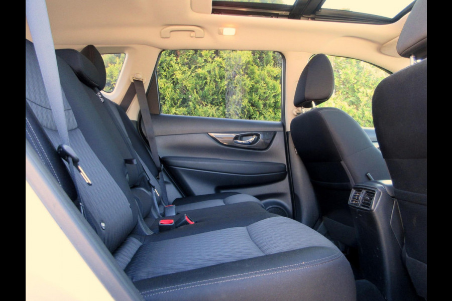 Nissan X-Trail 1.6 DIG-T N-Connecta*Navi*360cam*Pano.dak*