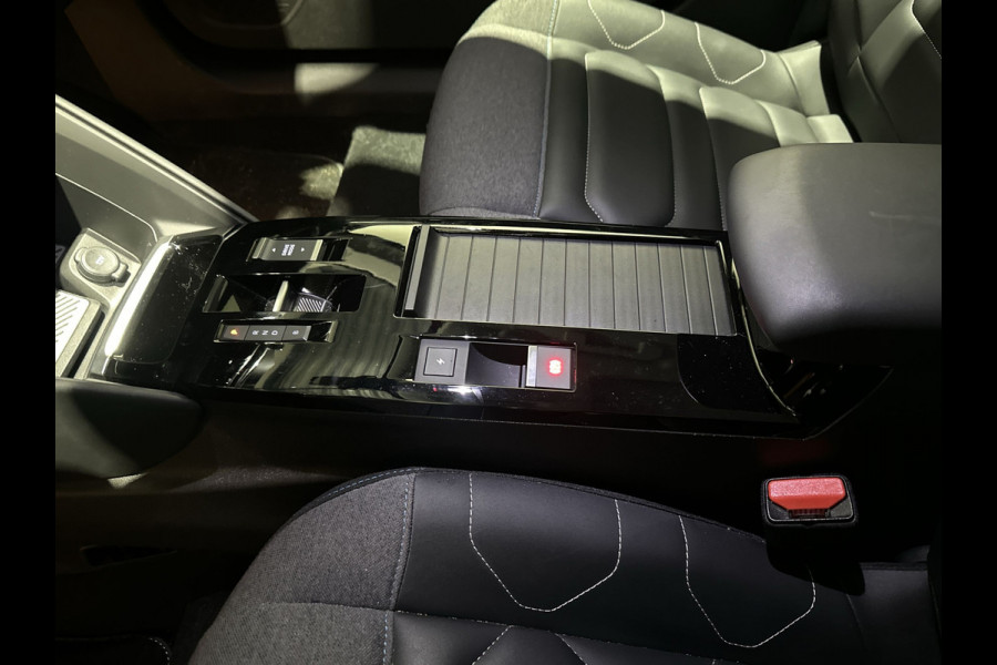 Citroën Ë-C4 Shine 50 kWh | Panoramadak | adaptieve cruise control | Apple & Android Carplay | SoH (batterijcheck) 93.19 % score!