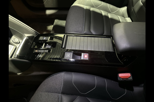 Citroën Ë-C4 Shine 50 kWh | Panoramadak | adaptieve cruise control | Apple & Android Carplay | SoH (batterijcheck) 93.19 % score!