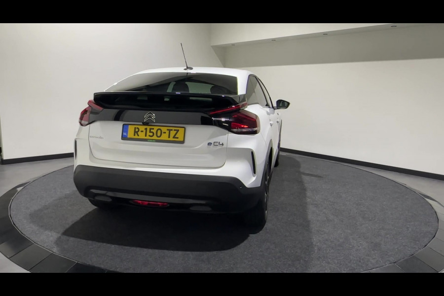 Citroën Ë-C4 Shine 50 kWh | Panoramadak | adaptieve cruise control | Apple & Android Carplay | SoH (batterijcheck) 93.19 % score!