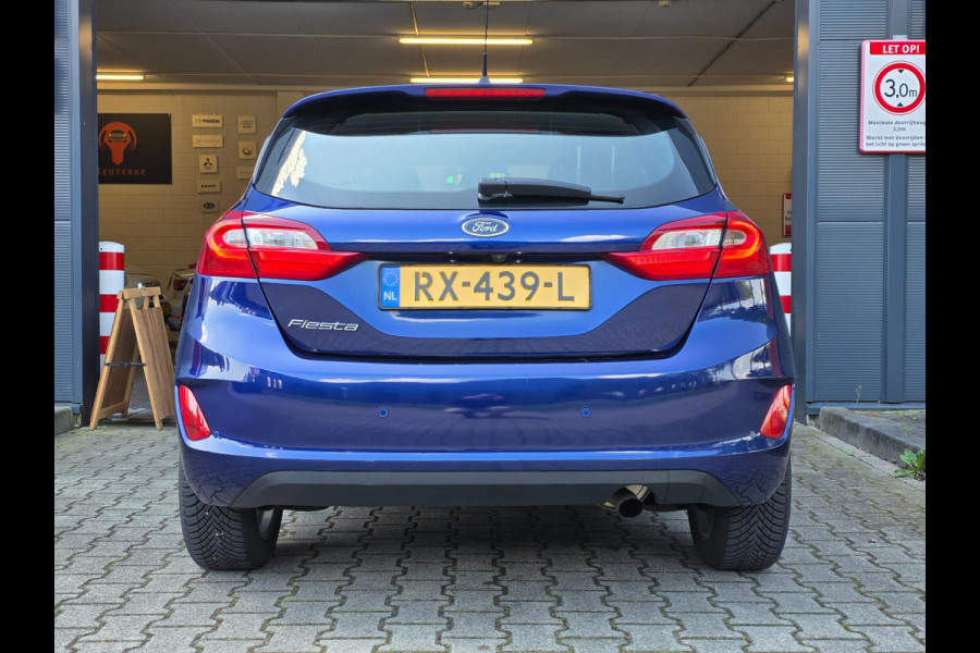 Ford Fiesta 1.0 EcoBoost Titanium / NAP / GARANTIE / CARPLAY / CAMERA / ALLSEASON / 6-BAK / DAB+ / LED / ISOFIX / LM-VELGEN ''16 !