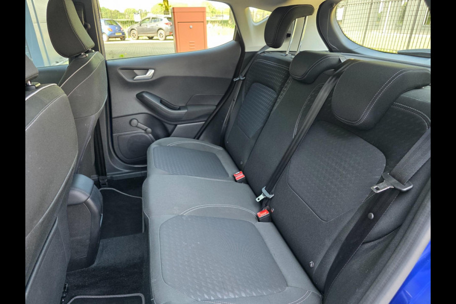 Ford Fiesta 1.0 EcoBoost Titanium / NAP / GARANTIE / CARPLAY / CAMERA / ALLSEASON / 6-BAK / DAB+ / LED / ISOFIX / LM-VELGEN ''16 !