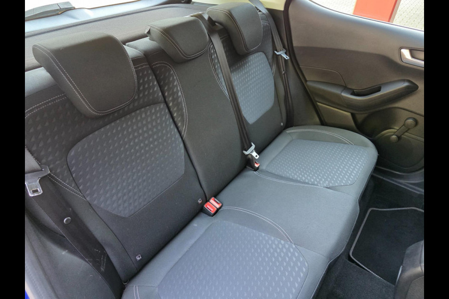 Ford Fiesta 1.0 EcoBoost Titanium / NAP / GARANTIE / CARPLAY / CAMERA / ALLSEASON / 6-BAK / DAB+ / LED / ISOFIX / LM-VELGEN ''16 !