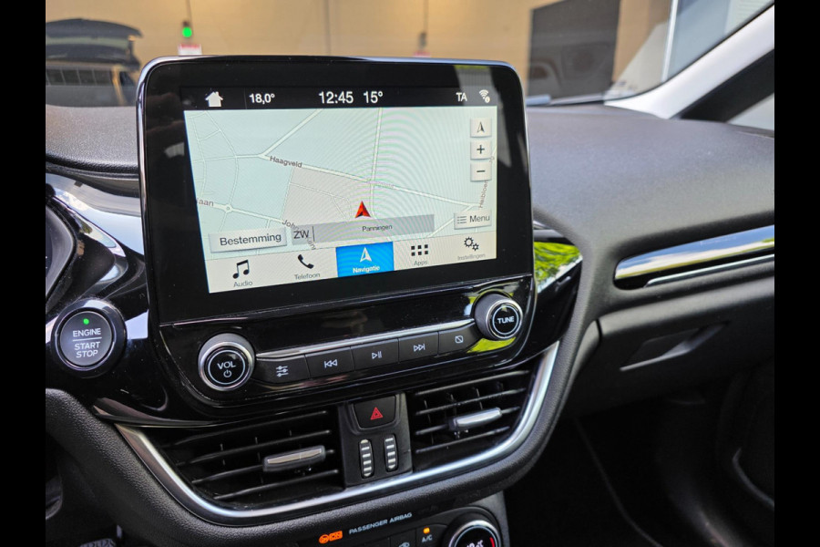 Ford Fiesta 1.0 EcoBoost Titanium / NAP / GARANTIE / CARPLAY / CAMERA / ALLSEASON / 6-BAK / DAB+ / LED / ISOFIX / LM-VELGEN ''16 !