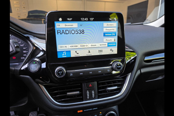 Ford Fiesta 1.0 EcoBoost Titanium / NAP / GARANTIE / CARPLAY / CAMERA / ALLSEASON / 6-BAK / DAB+ / LED / ISOFIX / LM-VELGEN ''16 !