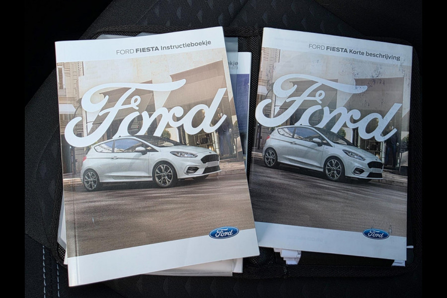 Ford Fiesta 1.0 EcoBoost Titanium / NAP / GARANTIE / CARPLAY / CAMERA / ALLSEASON / 6-BAK / DAB+ / LED / ISOFIX / LM-VELGEN ''16 !