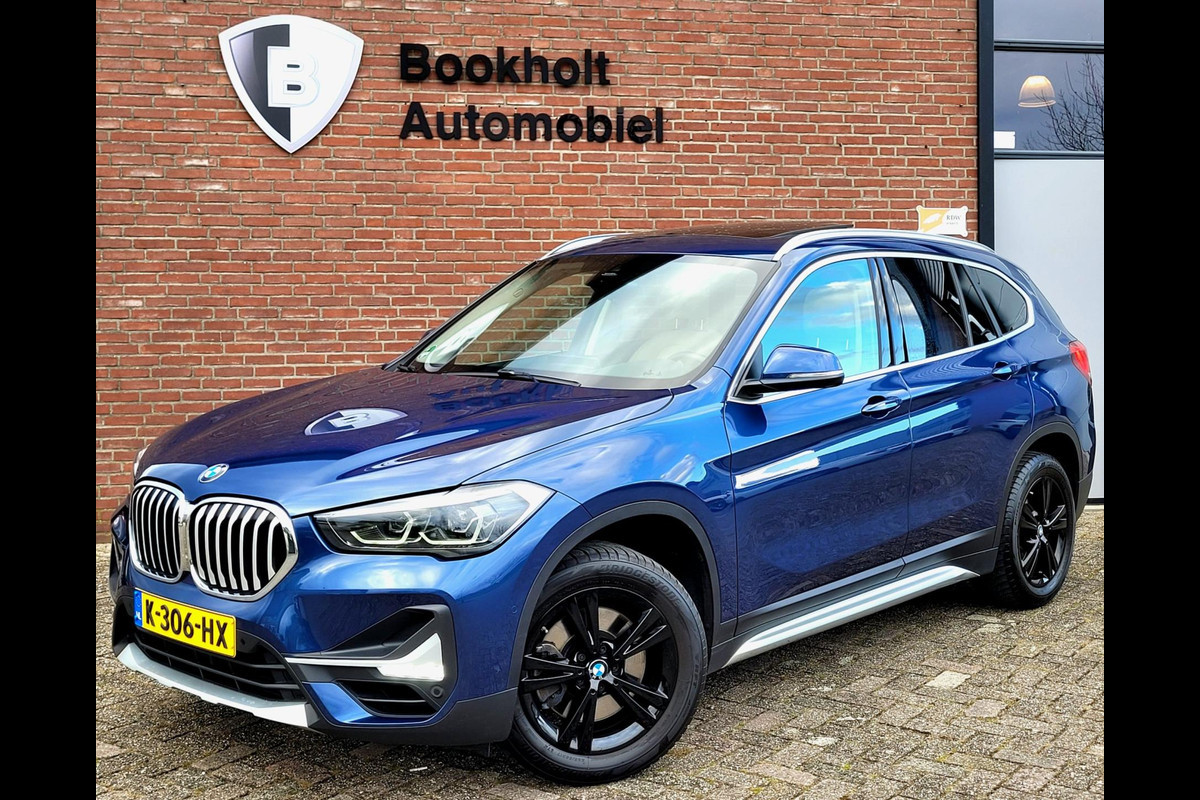BMW X1 SDrive20i Pano, HUD, ACC, Drive Assist [BTW, NL-auto met NAP]
