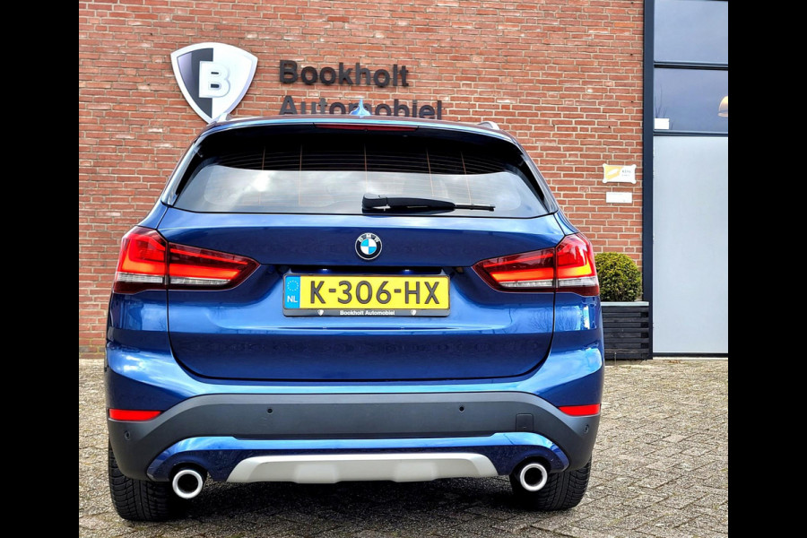 BMW X1 SDrive20i Pano, HUD, ACC, Drive Assist [BTW, NL-auto met NAP]