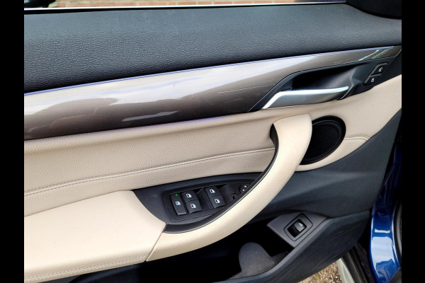 BMW X1 SDrive20i Pano, HUD, ACC, Drive Assist [BTW, NL-auto met NAP]