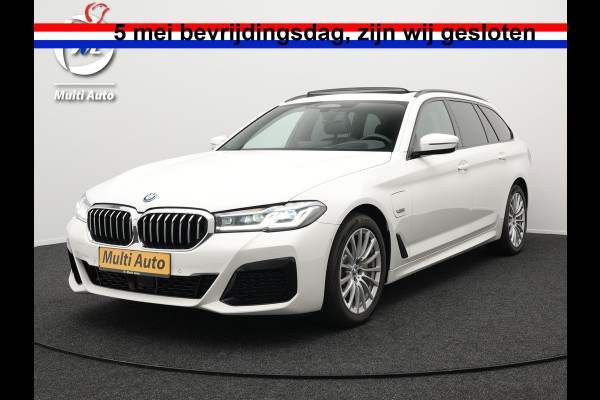 BMW 5 Serie Touring 530e M-Sport Plug In Hybrid PHEV | Adaptive Cruise | Trekhaak af Fabriek | Laser LED | Carplay | Camera | Head Up | Electrische Lederen Sportstoelen | Stuur/Stoel Verwarming |