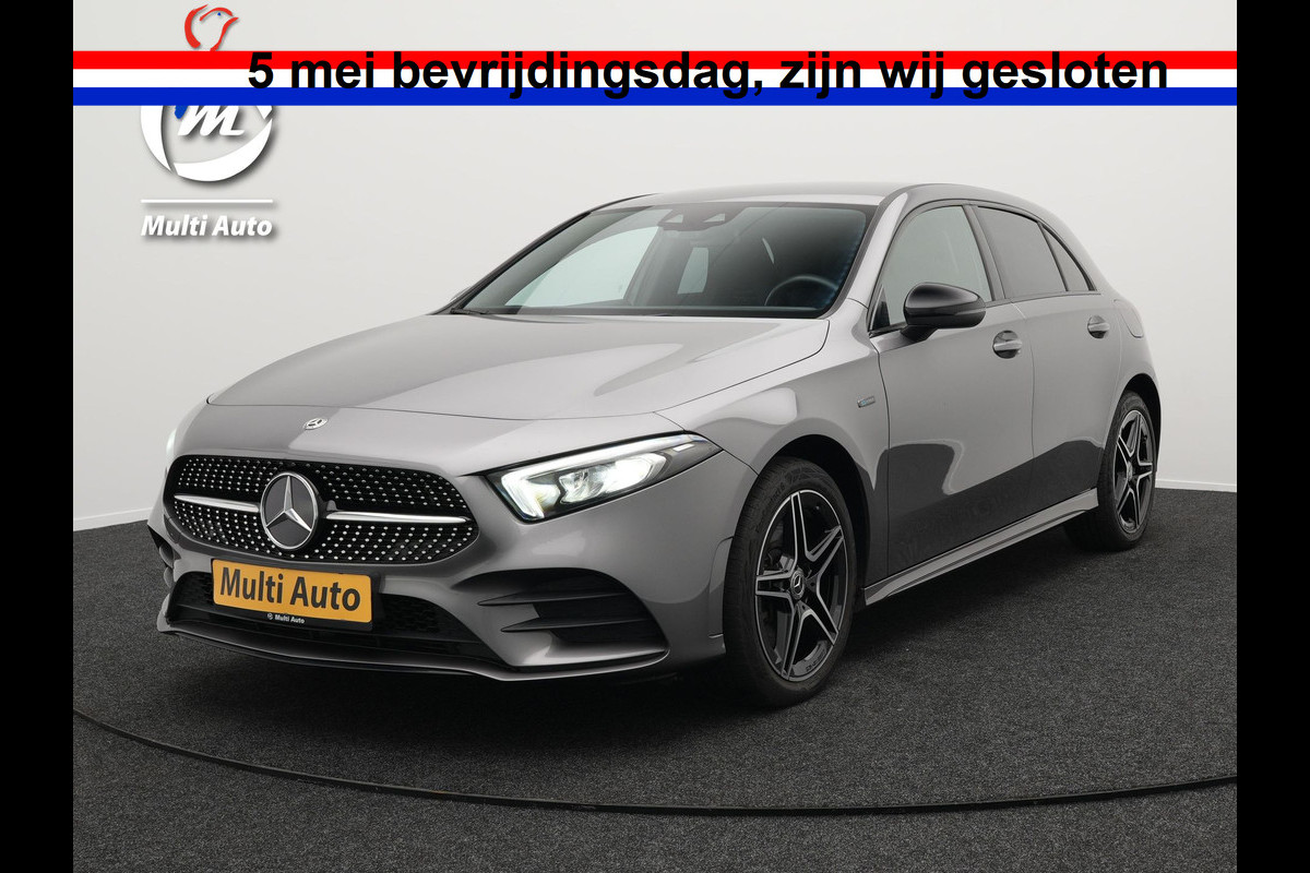 Mercedes-Benz A-Klasse 250 e AMG Night Plug in Hybrid 218pk PHEV | Alcantara Sportstoelen | Widescreen Navi | Sfeerverlichting | Navigatie | Apple Carplay | Camera | DAB | Stoelverwarming | Mercedes-Benz A-Klasse 250 e AMG Night Plug in Hybrid 218pk PHEV | Alcantara Sportstoelen | Widescreen Navi | Sfeerverlichting | Navigatie | Apple Carplay | Camera | DAB | Stoelverwarming |