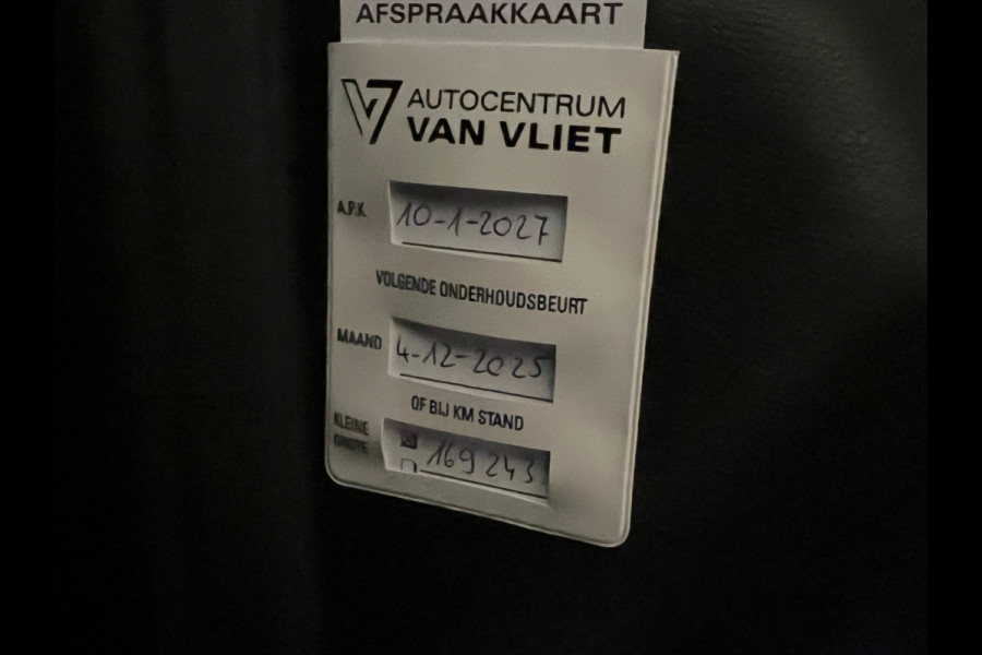 Peugeot 5008 1.2 PureTech GT-Line | 7 Pers|Pano|Navi|Cam|Dodehoek|Trekhaak|Dealer Onderhouden